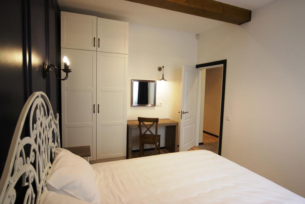 Potocki Apartments Лвив Стая снимка